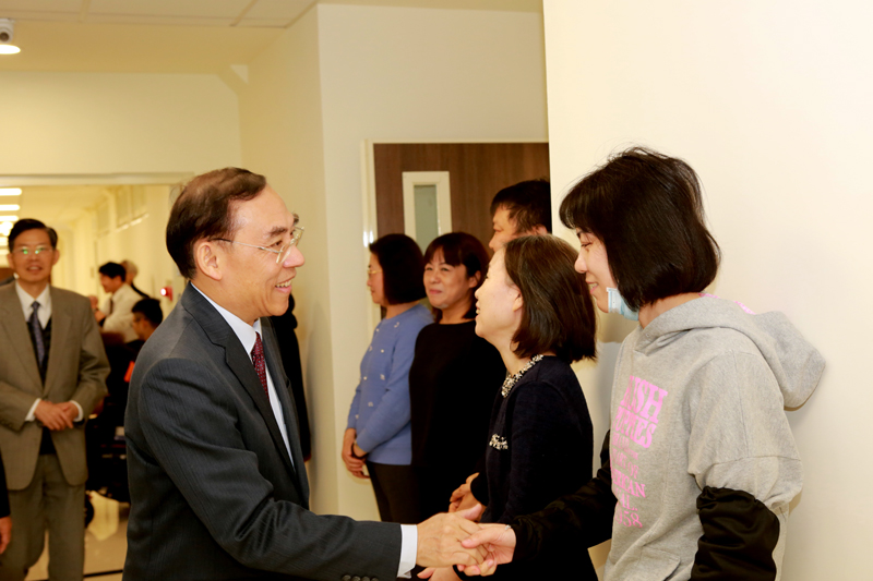 部長與資料科同仁