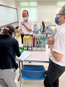 考評小組成員實地查檢橋頭地檢署檔案規劃及管理等業務。