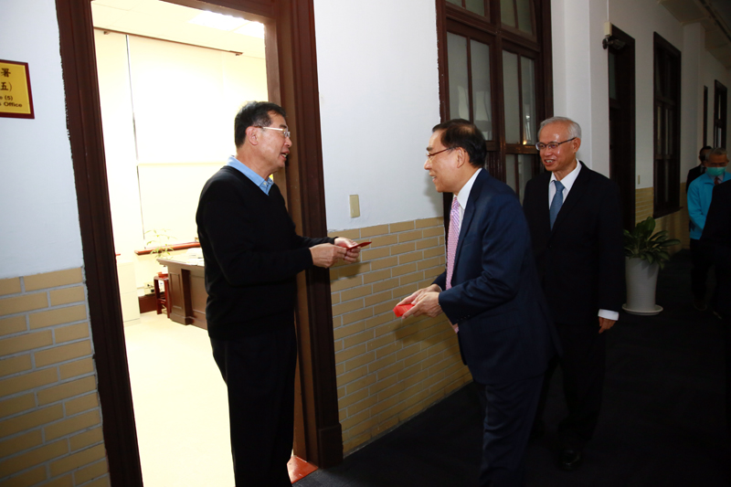 部長向主任檢察官辭歲