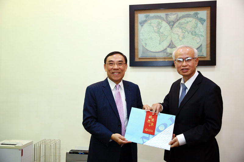 部長與本署張檢察長合影